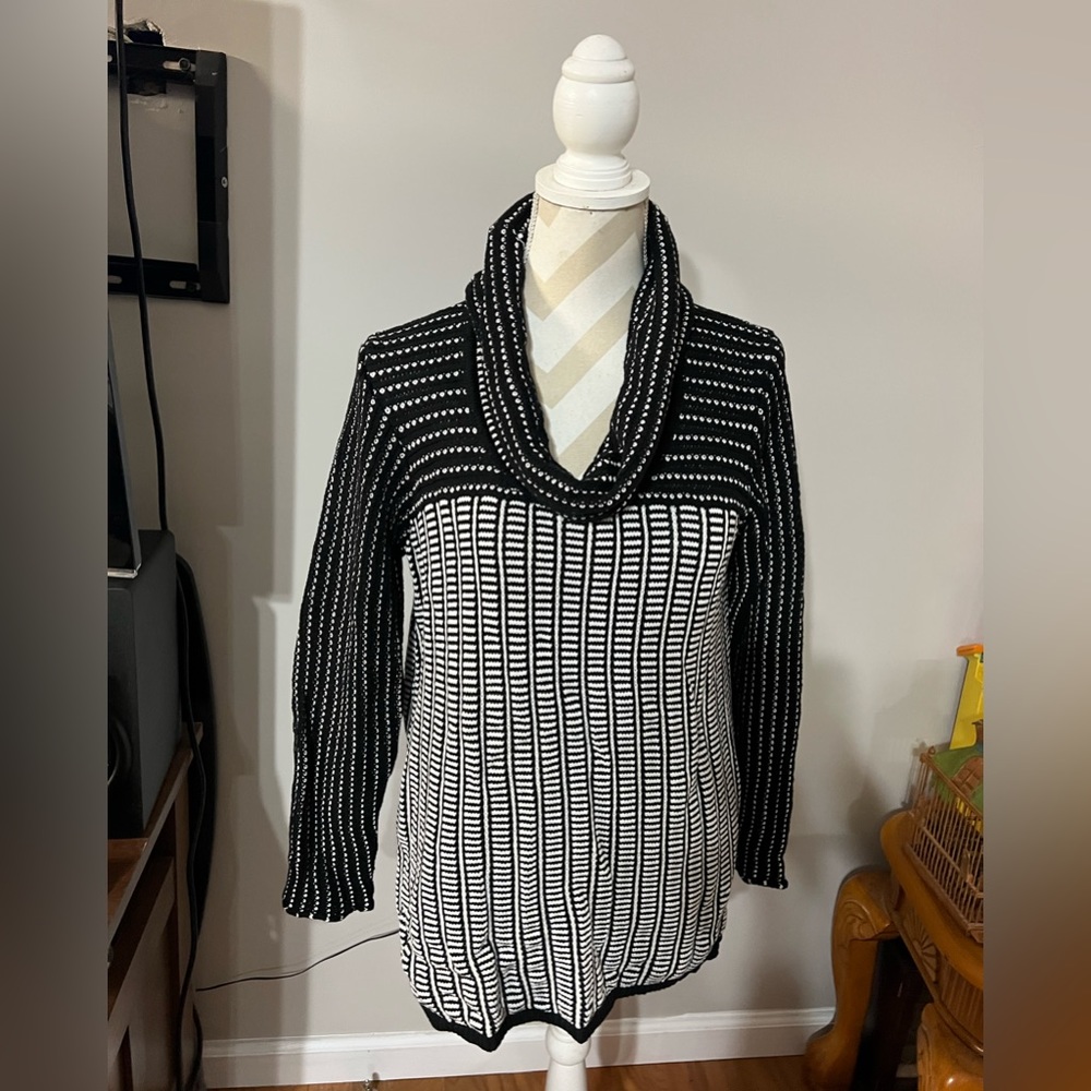 Calvin Klein sweater. 100% cotton